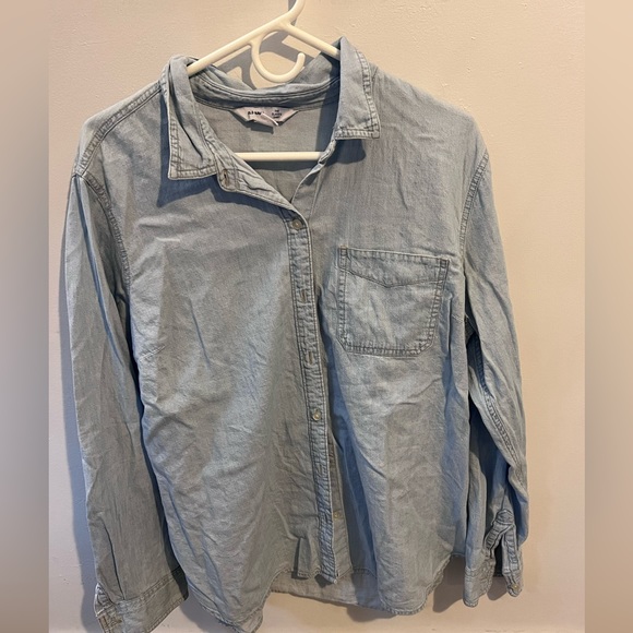 Old navy denim button down - Picture 3 of 3